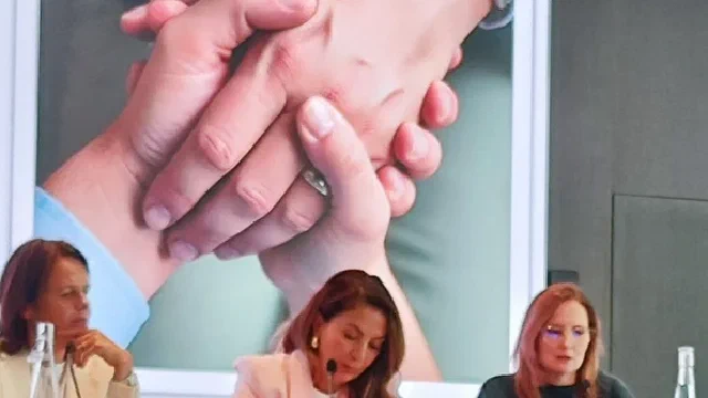 Sylwia Myśliwska na konferencji PEOPIL w Brukseli